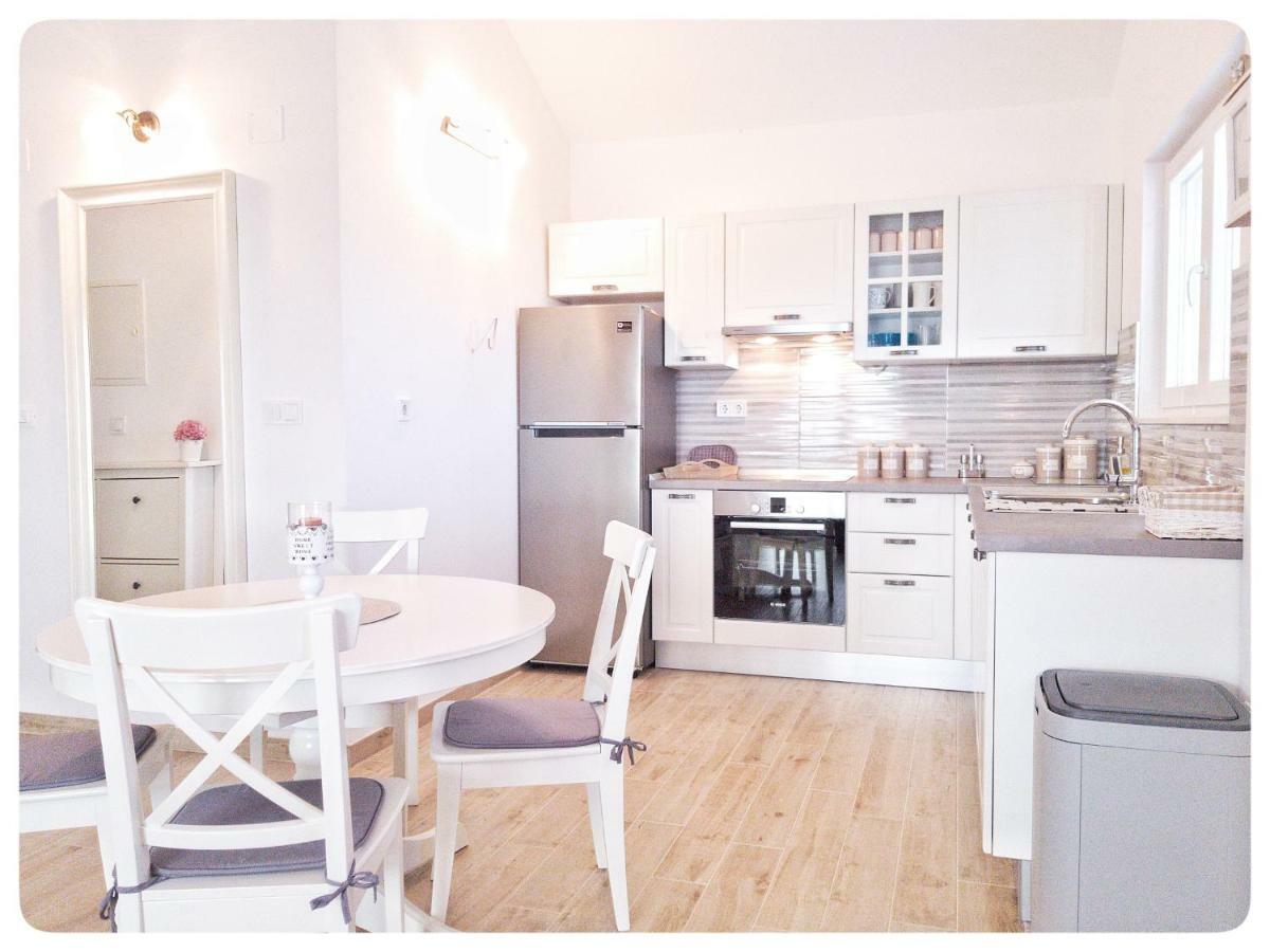 Apartment Nadoveza Tribalj Eksteriør billede