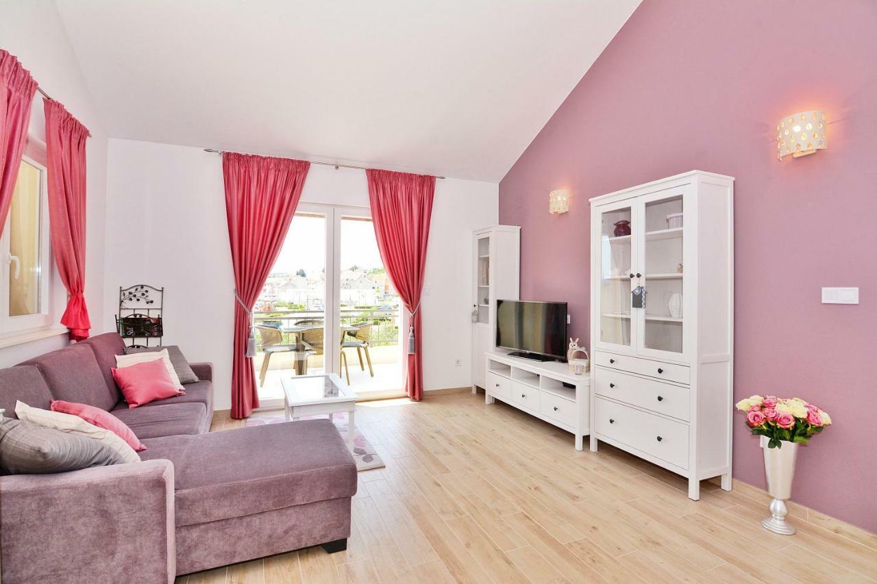 Apartment Nadoveza Tribalj Eksteriør billede